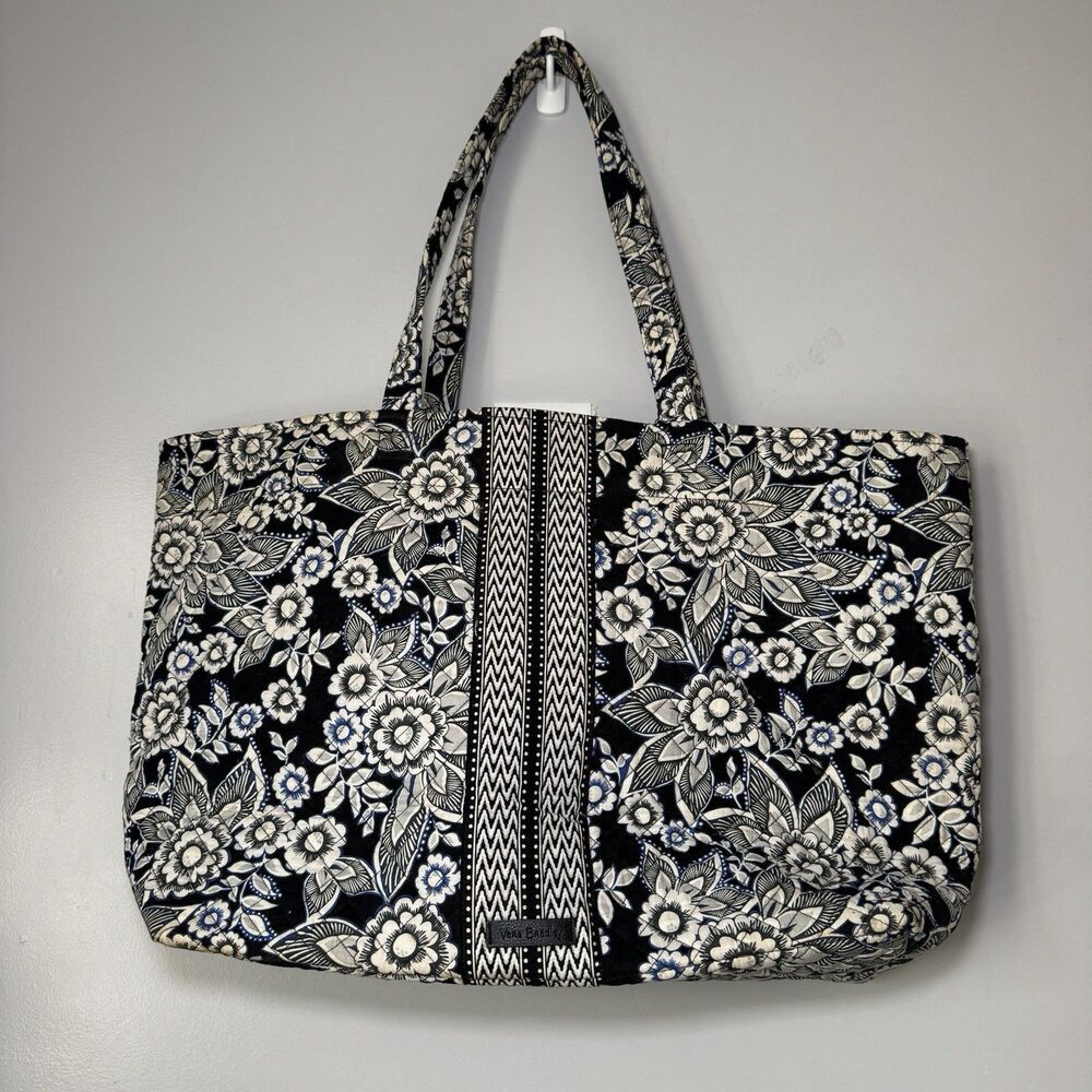 Vera Bradley "Night & Day" Quilted Tote Purse Large White And Blue Boho Paisley